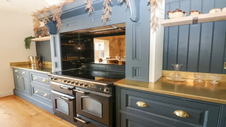 Arbour House Farm Bungalow10 768x432