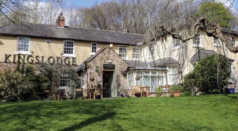 Kingslodge Inn Exterior 2 768x423