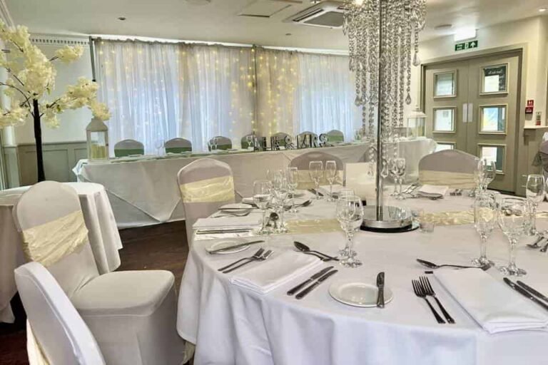 The Honest Lawyer Hotel3 768x512